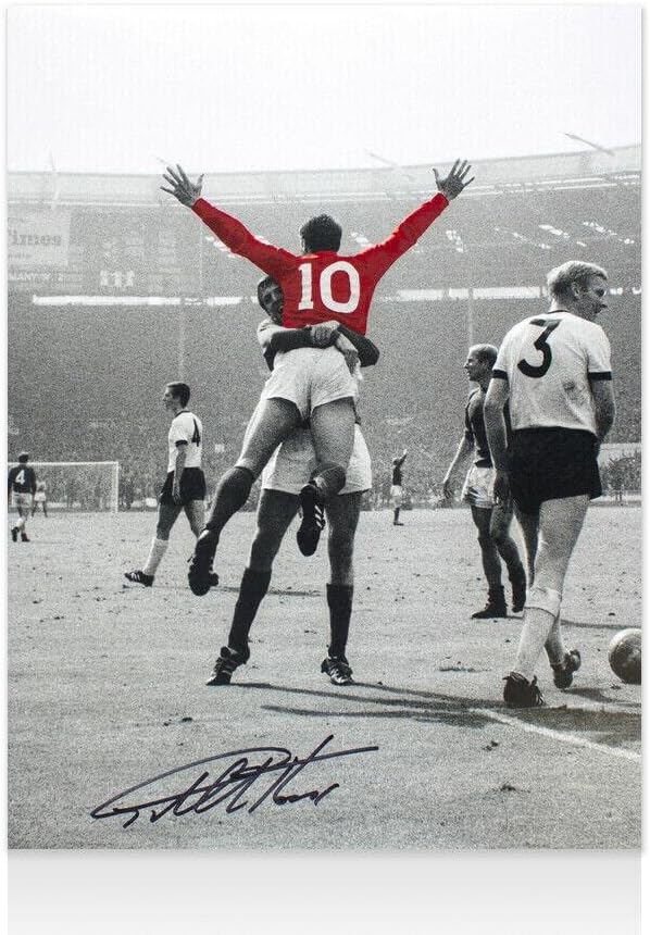 Сър Джеф Хърст Подписа Снимка - Честване на Финалите на световното първенство през 1966 г., Подпис Черен цвят - Футболни снимки с автографи