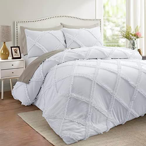 Комплект спално бельо King Size – 3 предмет, Селска комплект спално бельо, Покривки с волани, леко одеяло и
